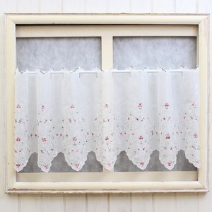 窓辺を彩る小花刺繍カフェカーテン