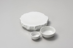 Main Plate Porcelain White glaze couplet Made in Japan