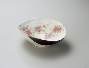 粉引舞桜盛鉢  【日本製    陶器】