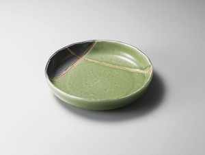Main Plate Porcelain Wakakusa M Made in Japan