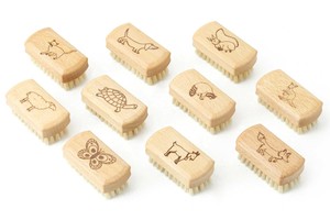 レデッカー（REDECKER）子供用ネイルブラシ　豚毛動物柄　1個入り　　※柄は選べません
