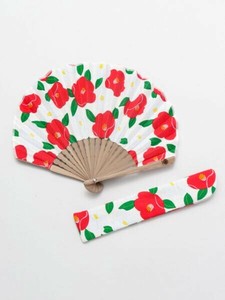 【カヤ】モダン椿扇子 袋付き ○3D展 扇子
