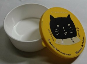 ＜ママンシリーズ＞丸型デザートケースM　ネコ柄