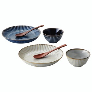 pottery plate and bowl set