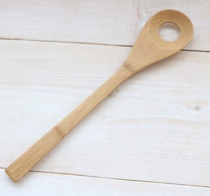 料理の取り分けや調理ヘラとして【お買い得】wooden bamboo/サーバースプーン　穴あき型