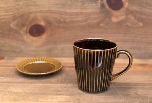 ＊Shinogi＊　菊型マグカップ　アメ【美濃焼　コーヒーカップ　日本製　和食器　陶器】ヤマ吾陶器