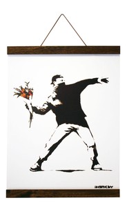バンクシー ハンガータイプ　ブラウン Banksy Molotov(Brown Hanger style)