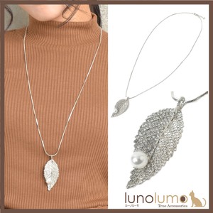 Necklace Pendant Ladies Pearl Metal Silver Glitter Leaf Leaf