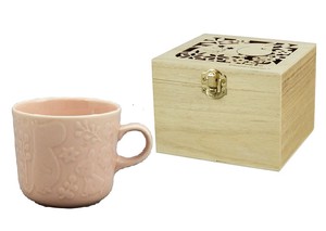 The Moomins Wooden Box Mug Pink
