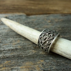 Silver-Based Ring sliver