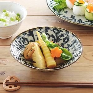 手書きたこ唐草菊彫5.5平鉢【中鉢 日本製 美濃焼 和食器】