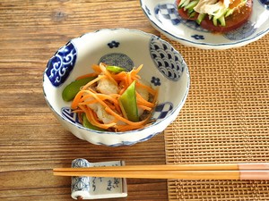 藍丸紋菊形4.5鉢【中鉢 日本製 美濃焼 和食器 菊型】