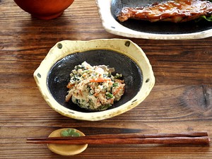 和黒ちぎり型小鉢【日本製 美濃焼 和食器】