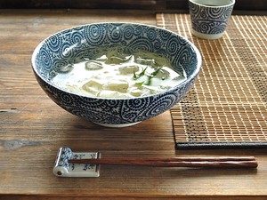 古染たこ唐草麺鉢（藍染）【大鉢 日本製 美濃焼 和食器】