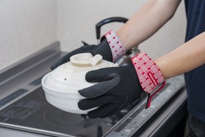 【2021新作】cuisipro　耐熱オーブン ミトン／オシャレ&機能性輸入雑貨　耐熱温度250度