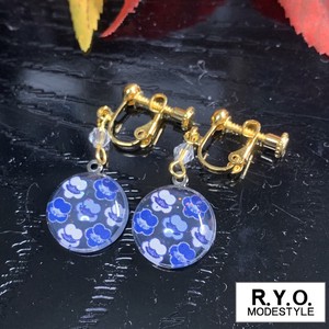 Pierced Earrings Gold Post Gold Earrings Japanese Pattern Ladies