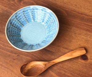 こしょくまるけ　トルコ藍線紋　しのぎ型4.5鉢　14cm【日本製　盛鉢　和食器　陶器　織部】ヤマ吾陶器