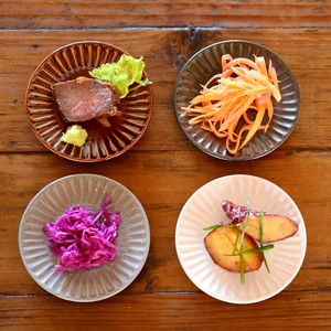和風モノトーン しのぎ彫り 全4color 小皿 9.3cm 日本製 豆皿 醤油皿 薬味皿 お皿 食器 美濃焼