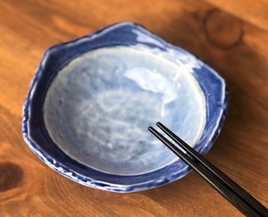 こしょくまるけ　青藍湖水　ちぎり型取鉢　14cm【日本製　盛鉢　和食器　陶器　織部】ヤマ吾陶器