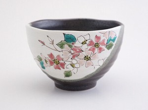 Kutani ware Rice Bowl Cherry Blossoms