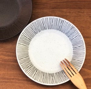 ワイア　反型5.0皿　白　16cm【日本製　取皿　ケーキ皿　パン皿　和食器　陶器　織部】ヤマ吾陶器