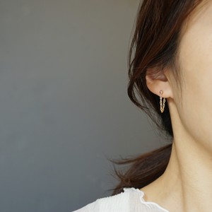 〔14kgf〕チェーンアーチピアス (pierced earrings)