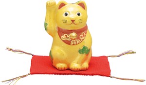 松竹梅（黄）　招き猫（敷物付き）楽置物【日本製  陶器  京焼・清水焼】