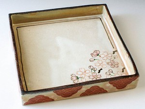 幹窯　吉祥桜　五寸角皿【日本製  陶器  京焼・清水焼】