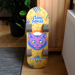 【suck uk】Cat Scratch Skateboard