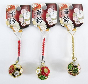 日本を代表する桜、梅、菊　花柄デザインの鈴　高貴な鈴音色　かりん　華鈴根付