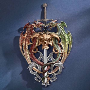 ドラゴンが必死になって楯となった剣 壁彫刻 インテリア彫像/ 壁装飾オーナメント ファンタジー（輸入品）