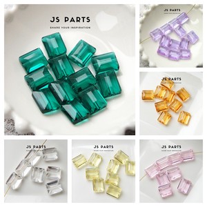 Accessory Beads 4 Glass Beads Rectangle