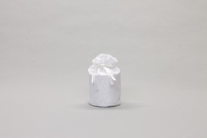 【ペット骨壷・分骨壺】骨壺袋（花びら柄）　ホワイト　3．5寸