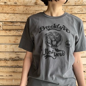TOPANGA Lady's Brooklyn　Tiger　Tシャツ　チャコールグレー