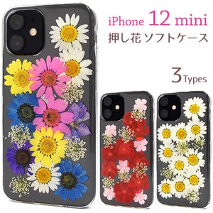 ＜スマホケース＞本物の花をちりばめた♪　iPhone 12 mini用押し花ケース