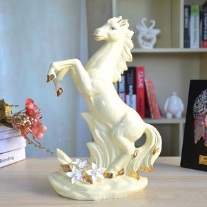 馬の陶磁器の彫像の工芸品0506STL293