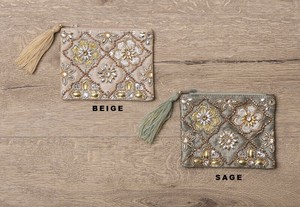 Pouche Embroidered