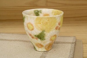 女性に大人気★ 工房「ゆずりは」の【黄彩色絵花　湯呑】