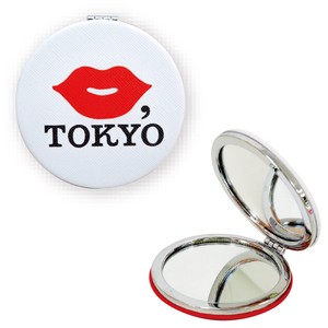 Kiss Tokyo ミラー