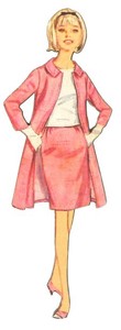 フランス製　木製ボタン　アトリエ ボヌール ドゥ ジュール 【ピンクのスーツの女性】