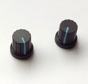 【マグネット】シンセツマミ型マグネット 黒×水色　 Synth Knob Magnet SKM