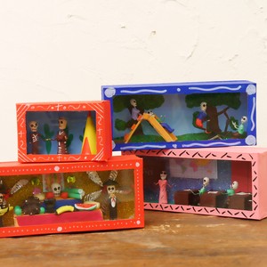【メキシコ雑貨】カラベラ人形ボックス