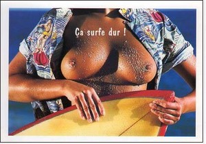 ポストカード カラー写真 サーフボードと女性