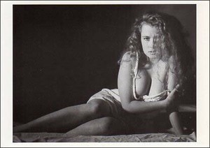 ポストカード モノクロ写真「セクシーな女性」