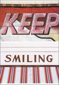 ポストカード カラー写真「KEEP SMILING」