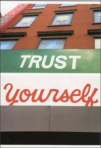 ポストカード カラー写真「TRUST yourself」