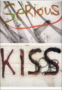 ポストカード カラー写真「SERIOUS KISS」