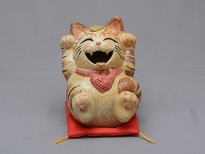 Pottery Piggy Bank Beckoning cat Better Fortune Cat