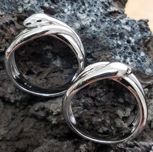 Silver 925 Made in Japan Snake Ring 2 Diamond