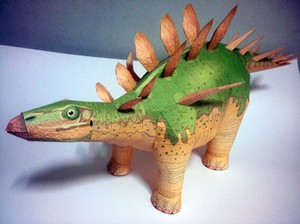 29　ケントロサウルス　ペーパークラフト型紙